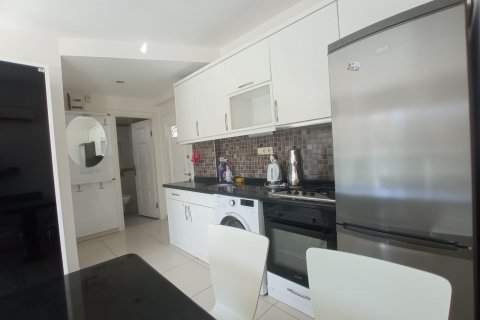 1+1 Lägenhet i Oba, Antalya, Turkiet Nr. 118783 - 11