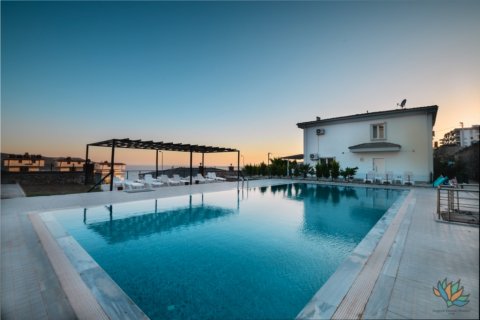 3+1 Villa  i Akbuk, Aydin, Tyrkiet Nr. 117759 - 16