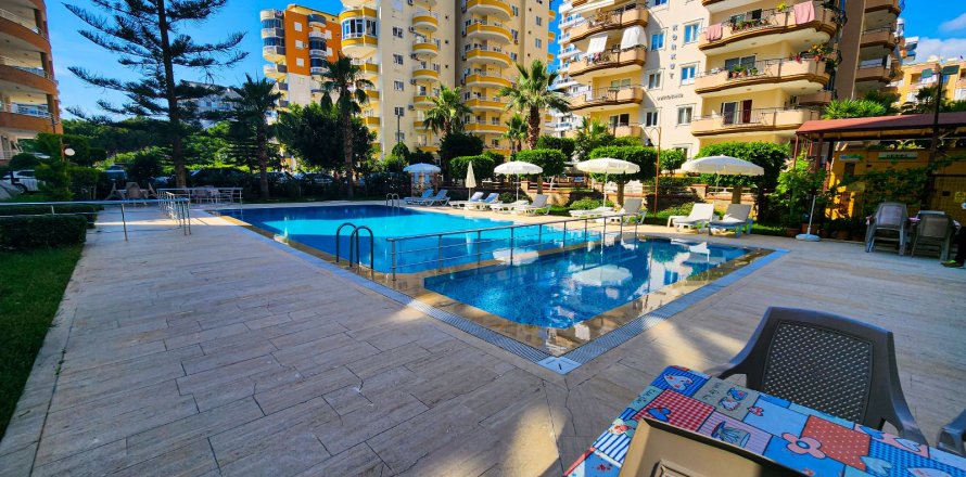 2+1 Apartment in Mahmutlar, Antalya, Turkey No. 117027
