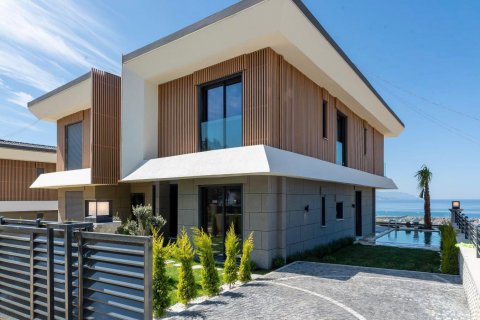 4+1 Villa  in Kusadasi, Aydin, Turkey No. 135190