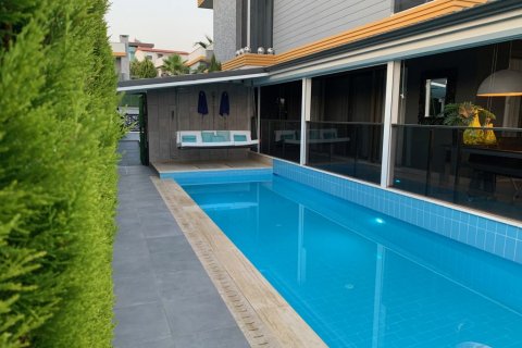4+1 Villa  in Kusadasi, Aydin, Türkei Nr. 133320 - 24