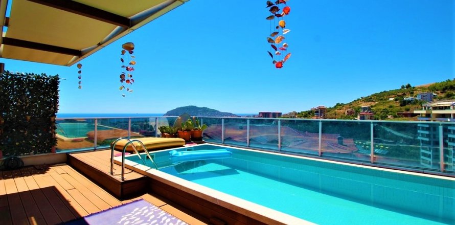 3+1 Penthouse in Alanya, Antalya, Turkey No. 130555