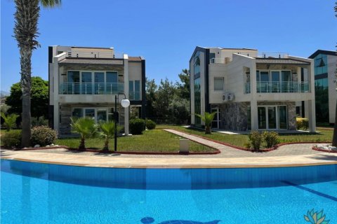 ویلا در  Kusadasi ، ترکیه 4 خوابه ، 275 متر مربع.  شماره 117197 - 2
