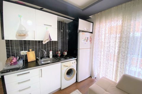 1+1 Wohnung in Mersin, Türkei Nr. 130812 - 2
