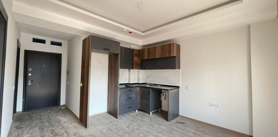 1+1 Wohnung in Mersin, Türkei Nr. 141955