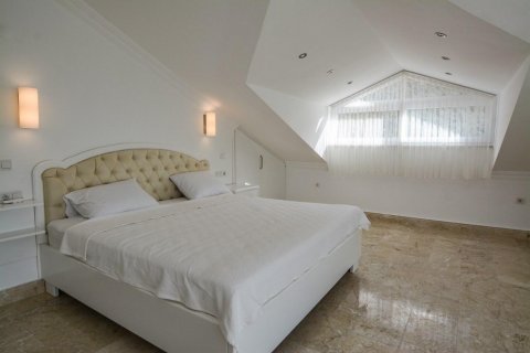Villa for sale in Fethiye, Mugla, Turkey, 5 bedrooms, 250m2, No. 191941 – photo 19