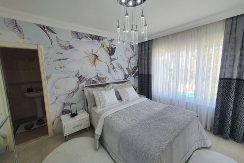 2+1 Lägenhet  i Oba, Antalya, Turkiet Nr. 117042 - 9