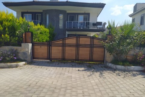 3+1 Villa  i Izmir, Tyrkia Nr. 143628 - 2