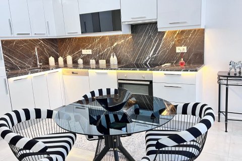 Продажа квартиры  в Махмутларе, Анталье, Турция 1+1, 70м2, №113832 – фото 21