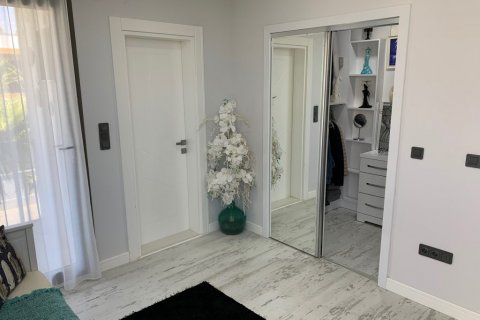 4+1 Villa  in Kusadasi, Aydin, Türkei Nr. 133320 - 21