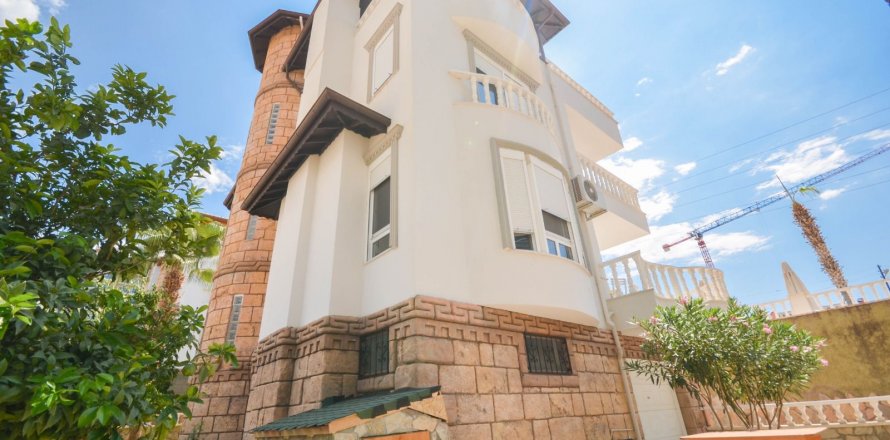 Villa 5+1 Mahmutlar, Antalya, Türkiye №120670