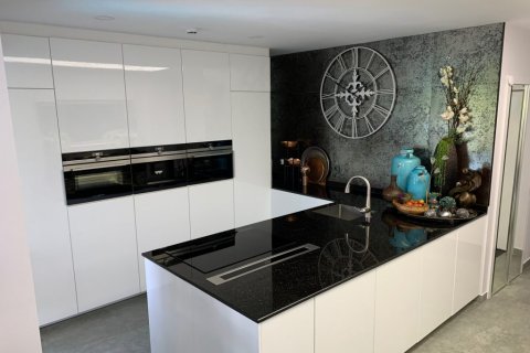 4+1 Villa  in Kusadasi, Aydin, Türkei Nr. 133320 - 5