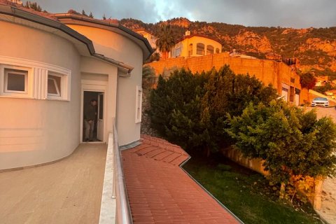Villa for sale in Tepe, Alanya, Antalya, Turkey, 3 bedrooms, 225m2, No. 117573 – photo 8