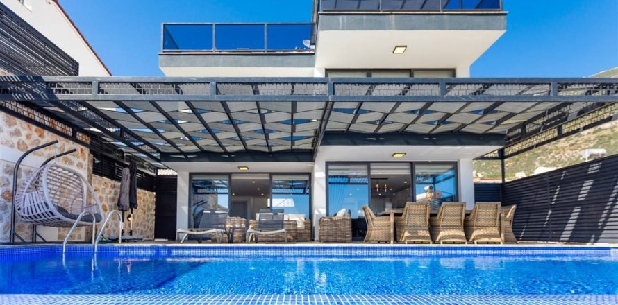 Villa  5+1  Kalkan, Antalya, Türkiye №189651