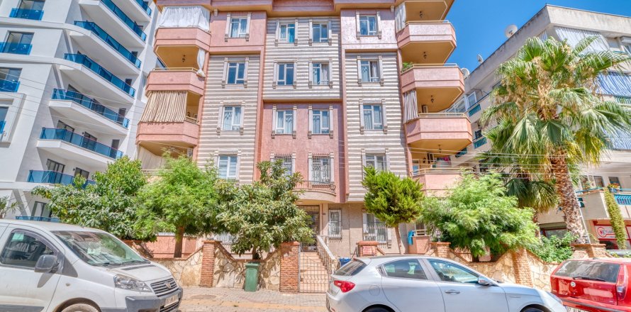 2+1 Apartment  in Alanya, Antalya, Turkey No. 133903