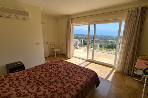 Villa for sale  in Kusadasi, Aydin, Turkey, 3 bedrooms, 250m2, No. 133190 – photo 17