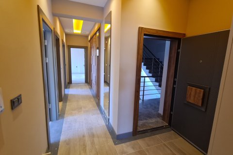 Apartment for sale in Kusadasi, Aydin, Turkey, 3 bedrooms, 130m2, No. 113927 – photo 8