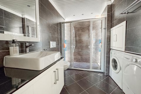 3+1 Takvåning  i Alanya, Antalya, Turkiet Nr. 210348 - 28