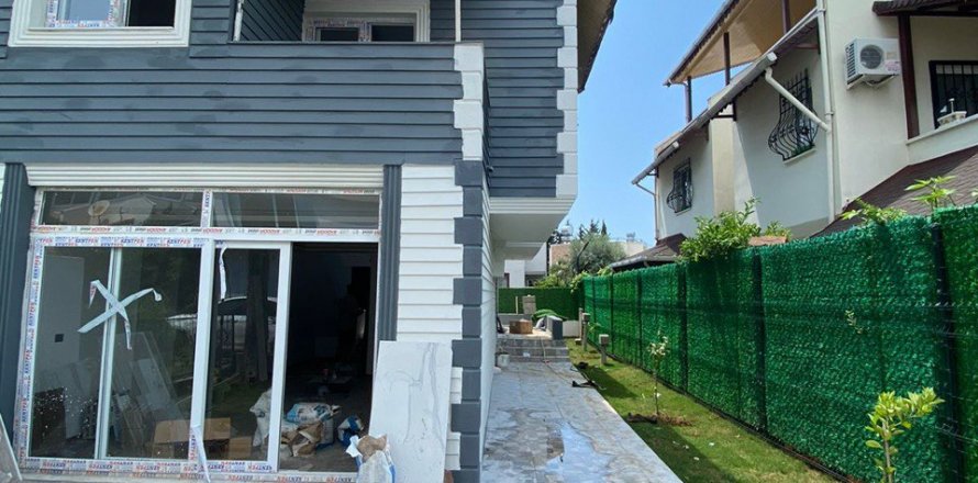 4+1 Villa in Mersin, Turkey No. 119301
