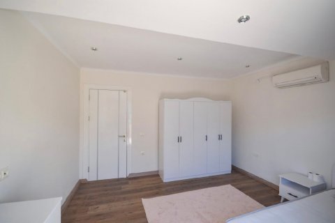 Продажа квартиры в Кестеле, Анталье, Турция 3+1, 150м2, №113823 – фото 19