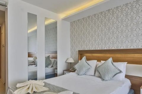 Продажа отеля в Эдремите, Балыкесире, Турция, 21000м2, №193984 – фото 2