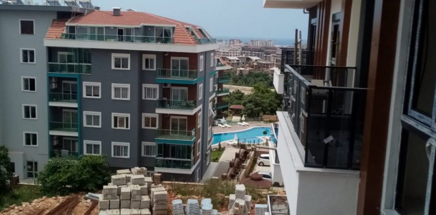 1+1 Apartment  in Oba, Antalya, Turkey No. 112891