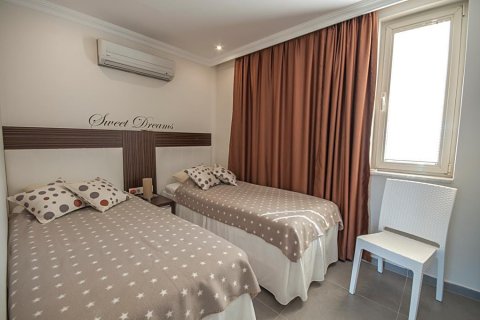 2+1 Lägenhet i Kargicak, Alanya, Antalya, Turkiet Nr. 139502 - 3