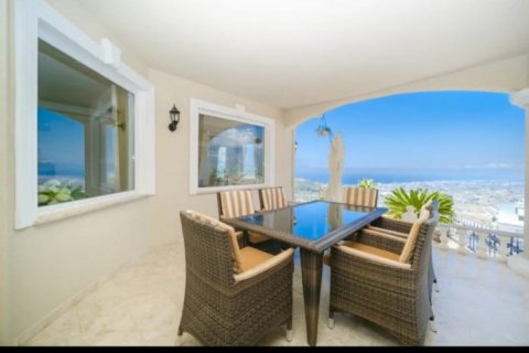 4+2 Villa i Kargicak, Alanya, Antalya, Tyrkiet Nr. 121561 - 3