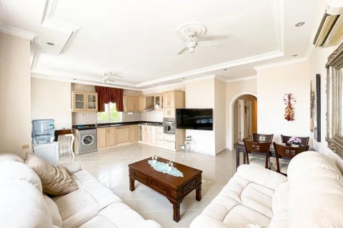 2+1 Apartment  in Alanya, Antalya, Turkey No. 122854