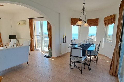 Продажа виллы  в Гирне, Северный Кипр 3+1, 260м2, №190967 – фото 7