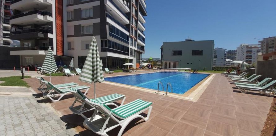 Apartment in Mahmutlar, Antalya, Turkey No. 210195