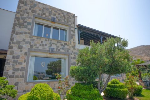 4+1 Villa  i Gumusluk, Mugla, Tyrkia Nr. 193294 - 22