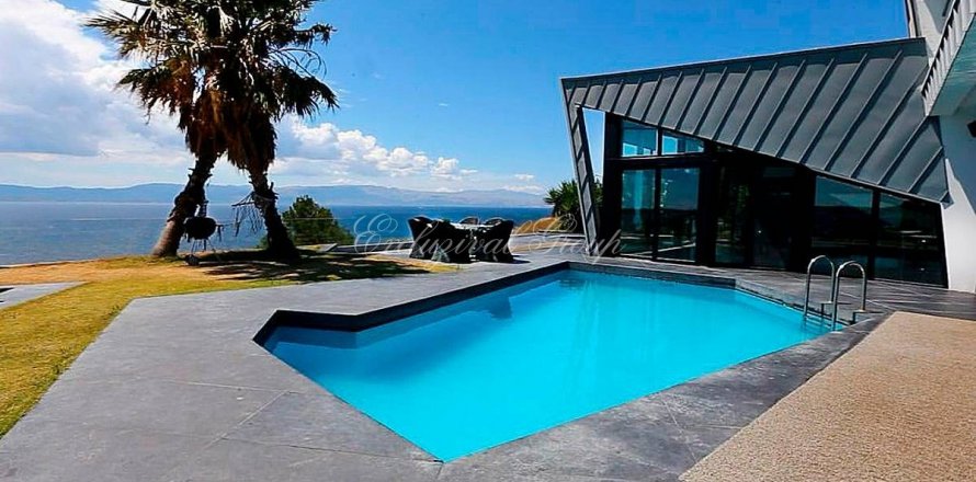 6+2 Villa i Cesme, Izmir, Tyrkia Nr. 193300