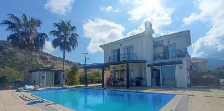 Villa 3+1 Girne, №190991
