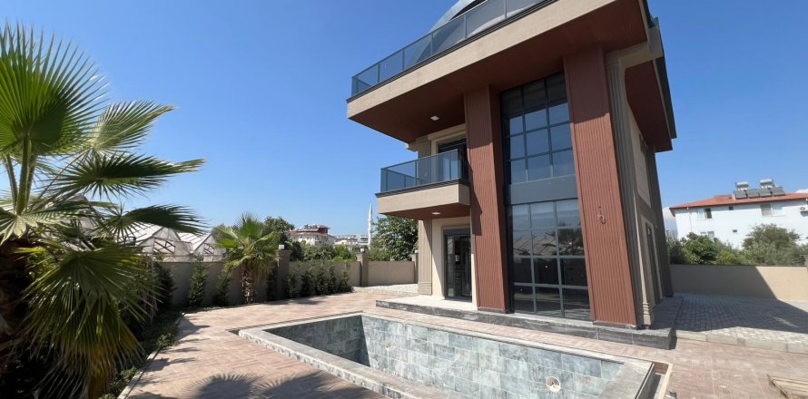 Villa  in Alanya, Antalya, Turkey No. 206545