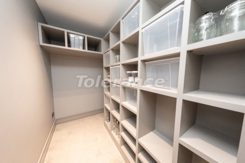 ویلا در Istanbul ، ترکیه 4 خوابه ، 406 متر مربع. شماره 136613 - 18