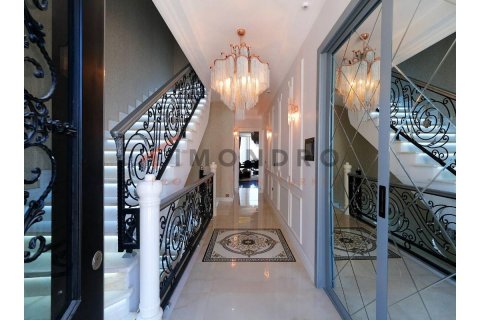 6+1 Villa i Bueyuekcekmece, istanbul, Turkiet Nr. 152025 - 26