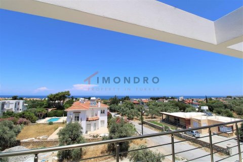 2+1 Apartment  in Lapta, Girne, Northern Cyprus No. 151985