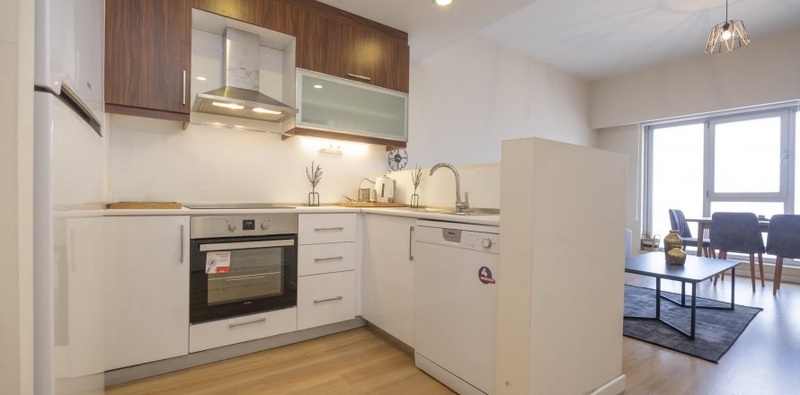 Apartment in City Center, Esenyurt, Istanbul, Turkey No. 153466