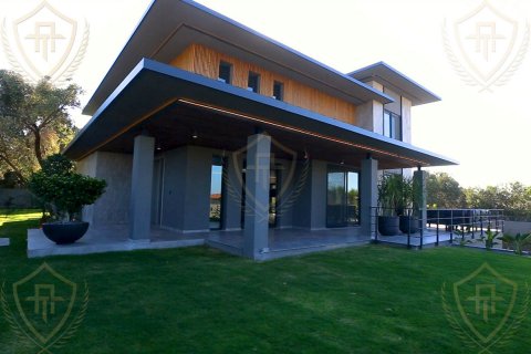 5+1 Villa in Cesme, Izmir, Türkei Nr. 131198 - 6