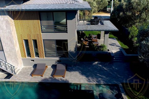 5+1 Villa in Cesme, Izmir, Türkei Nr. 131198 - 10