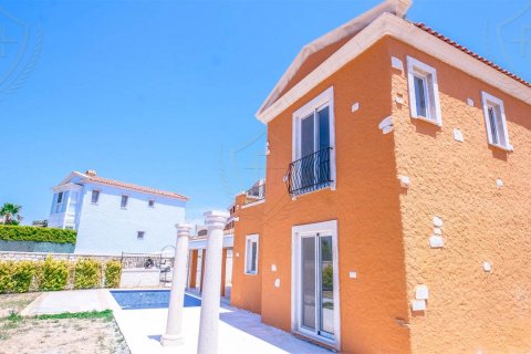 3+1 Villa  in Cesme, Izmir, Turkey No. 131197