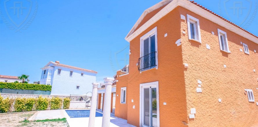 3+1 Villa  i Cesme, Izmir, Tyrkia Nr. 131197