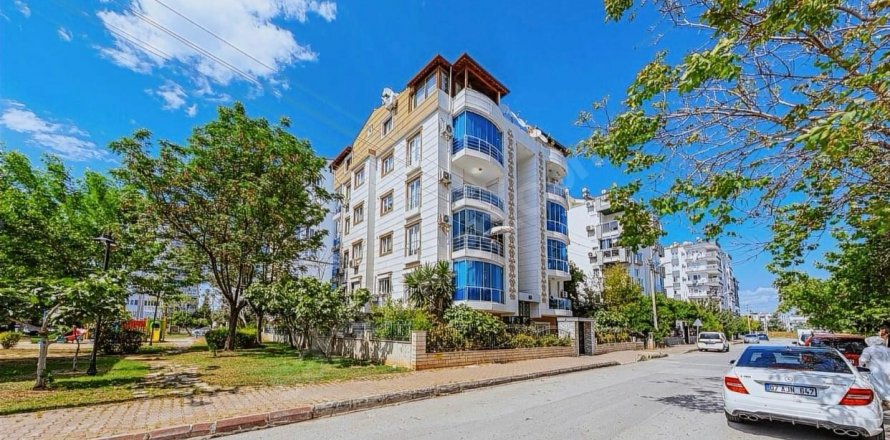 Apartment  in Antalya, Turkey No. 188658