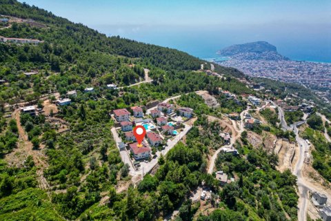 آپارتمان در  Alanya ، ترکیه 4 خوابه ، 205 متر مربع.  شماره 131424
