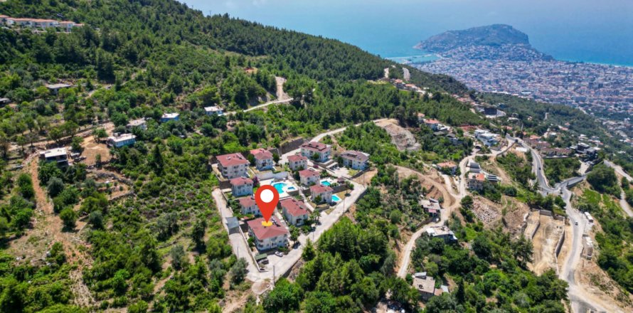 4+1 Lejlighed  i Alanya, Antalya, Tyrkiet Nr. 131424