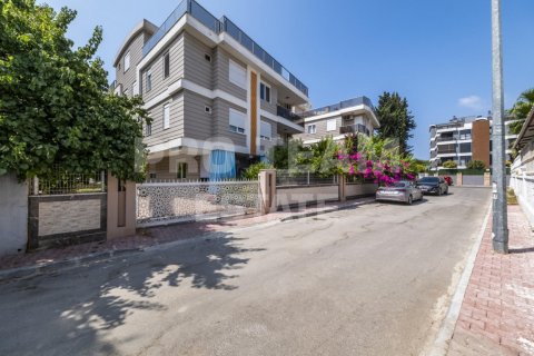 Daire   Lara, Antalya, Türkiye №206770 - 2