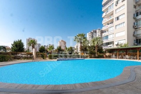 Leilighet  i Lara, Antalya, Tyrkia Nr. 191993