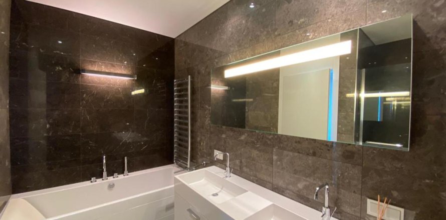 3+1 Apartment in Istanbul, Turkey No. 147797