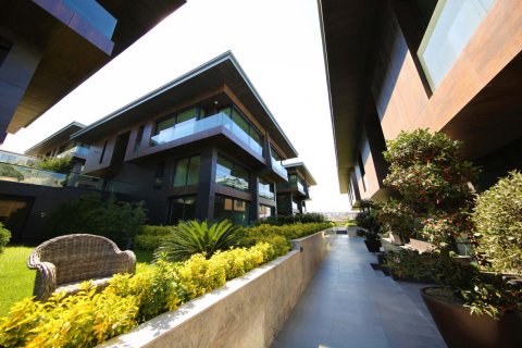 Villa for sale in Sariyer, Istanbul, Turkey, 4 bedrooms, 235m2, No. 147775 – photo 11